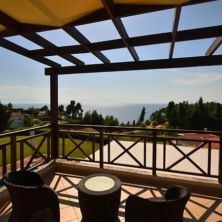 Nutsford Sea View Private Pool