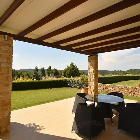 Nutsford Sea View Private Pool